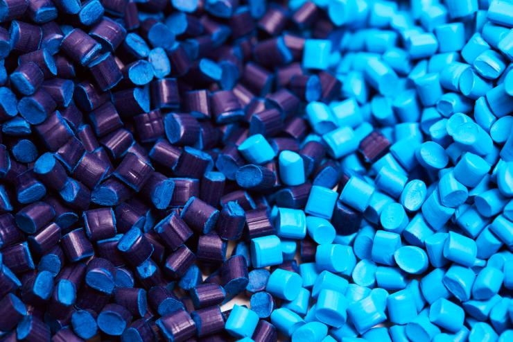 Pellets containing polymers.